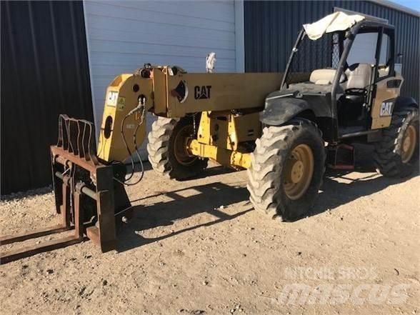 CAT TH460B Телескопічні навантажувачі