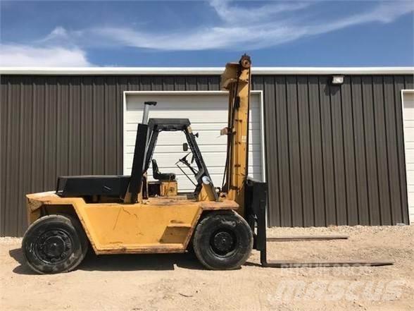 CAT V225B Дизельні навантажувачі