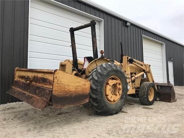 Ford 445A Фронтальні навантажувачі