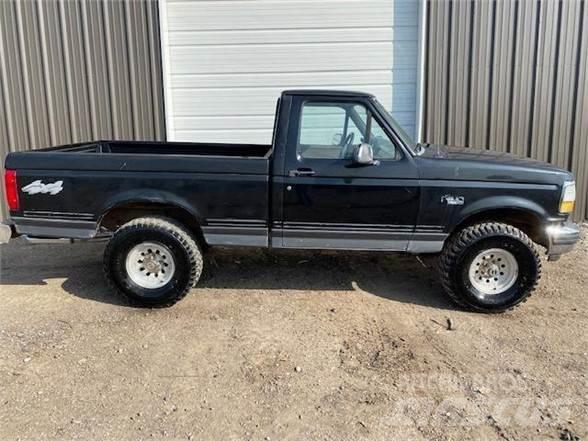 Ford F150 Пікапи / Бічне розвантаження