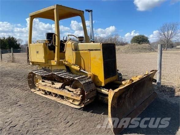 John Deere 450 Гусеничні бульдозери