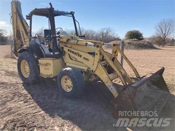 Komatsu WB140 Екскаватори-навантажувачі
