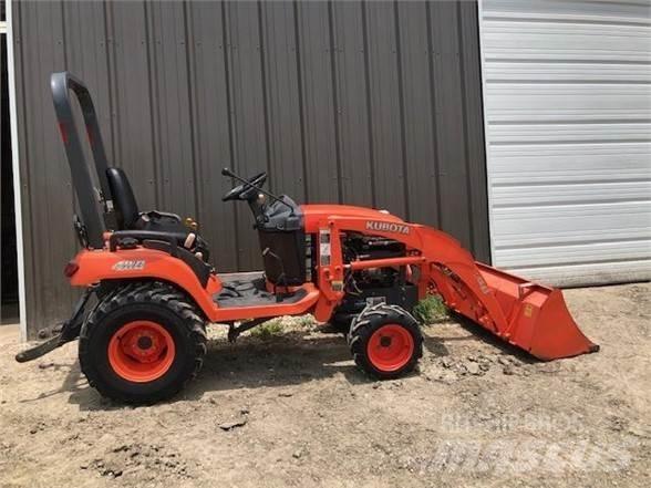 Kubota BX2350D Трактори
