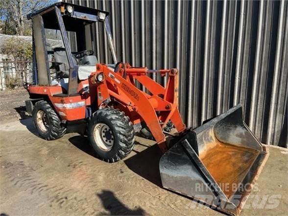Kubota R420 Фронтальні навантажувачі