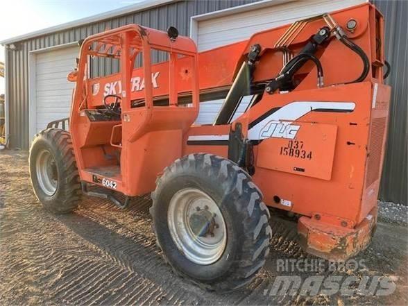 SkyTrak 6042 Телескопічні навантажувачі