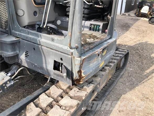 Volvo ECR58D Гусеничні екскаватори