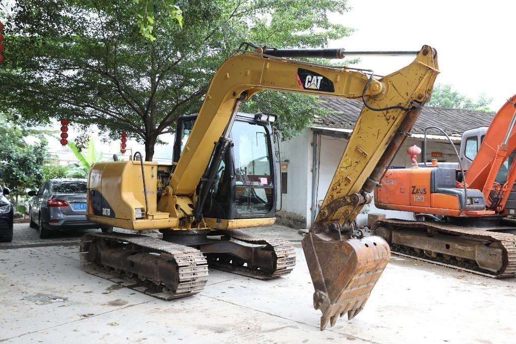 CAT 307 D Гусеничні екскаватори