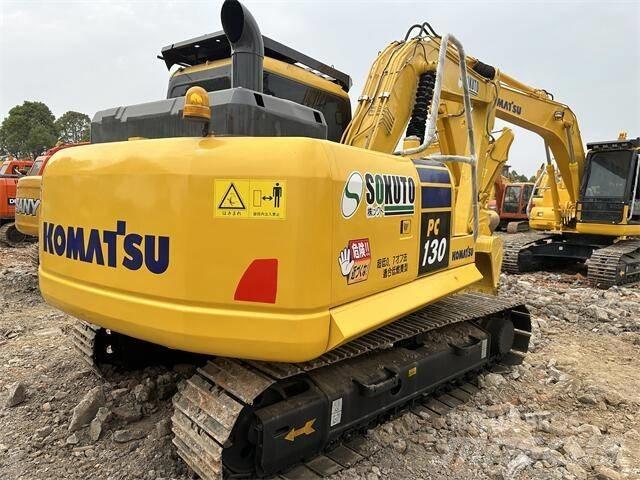 Komatsu PC130 Гусеничні екскаватори