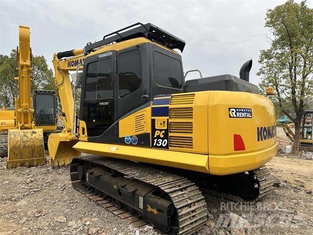 Komatsu PC130 Гусеничні екскаватори