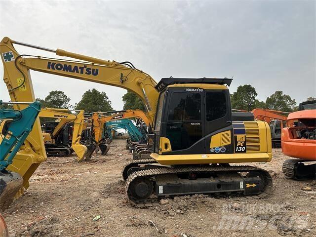 Komatsu PC130 Гусеничні екскаватори