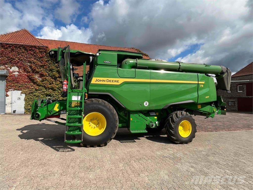 John Deere T5 600 Зернозбиральні комбайни