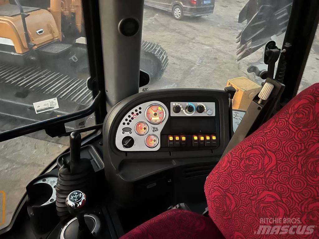 JCB 3CX Екскаватори-навантажувачі