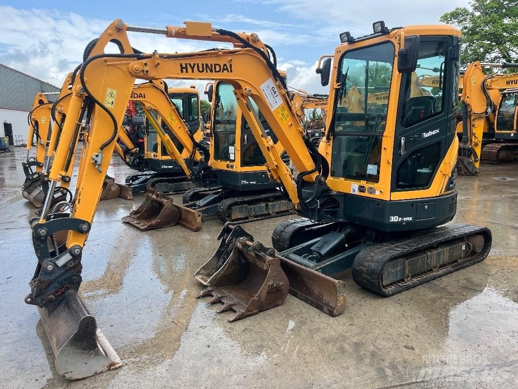 Hyundai R30 Z-9AK Міні-екскаватори < 7т