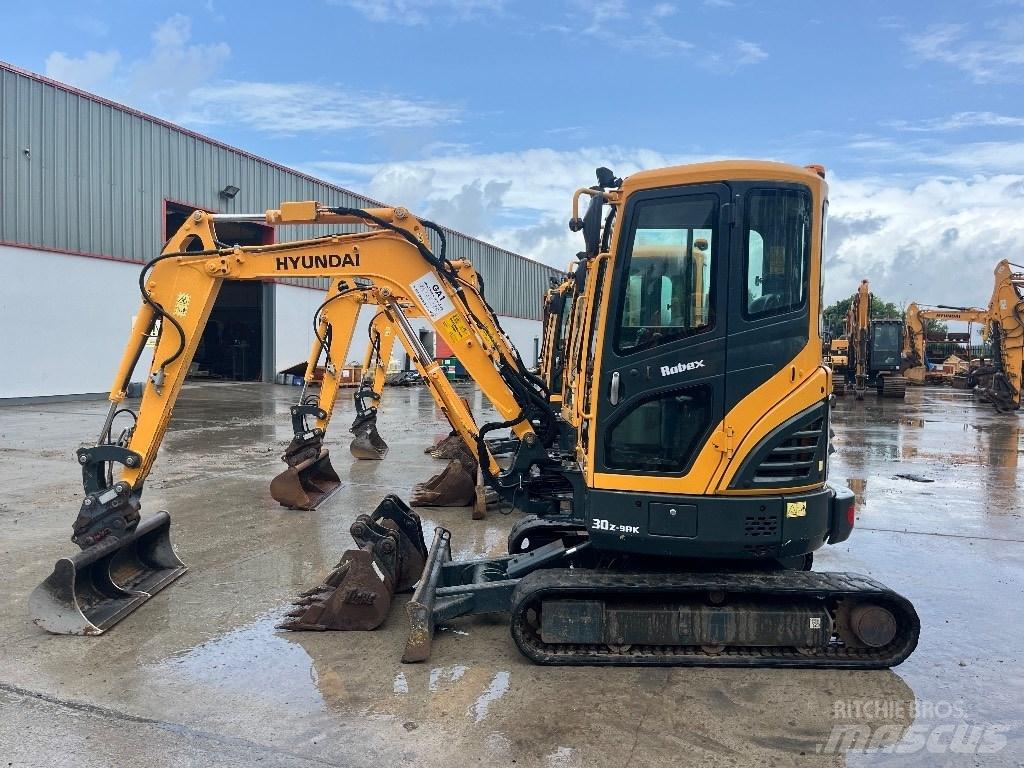 Hyundai R30 Z-9AK Міні-екскаватори < 7т