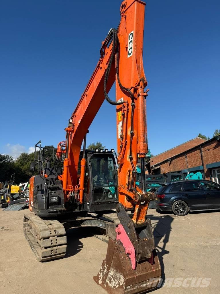 Hitachi ZX 130-6 Гусеничні екскаватори