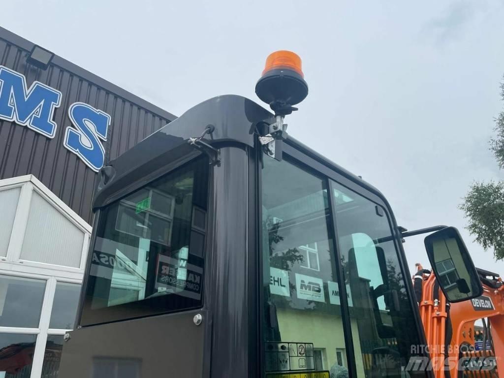 Develon DX 35 Z-7 Міні-екскаватори < 7т