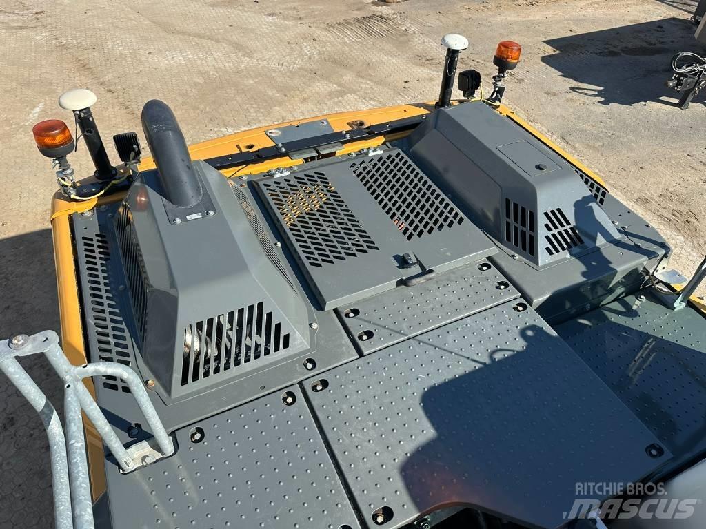 Liebherr R 922 G8 Гусеничні екскаватори