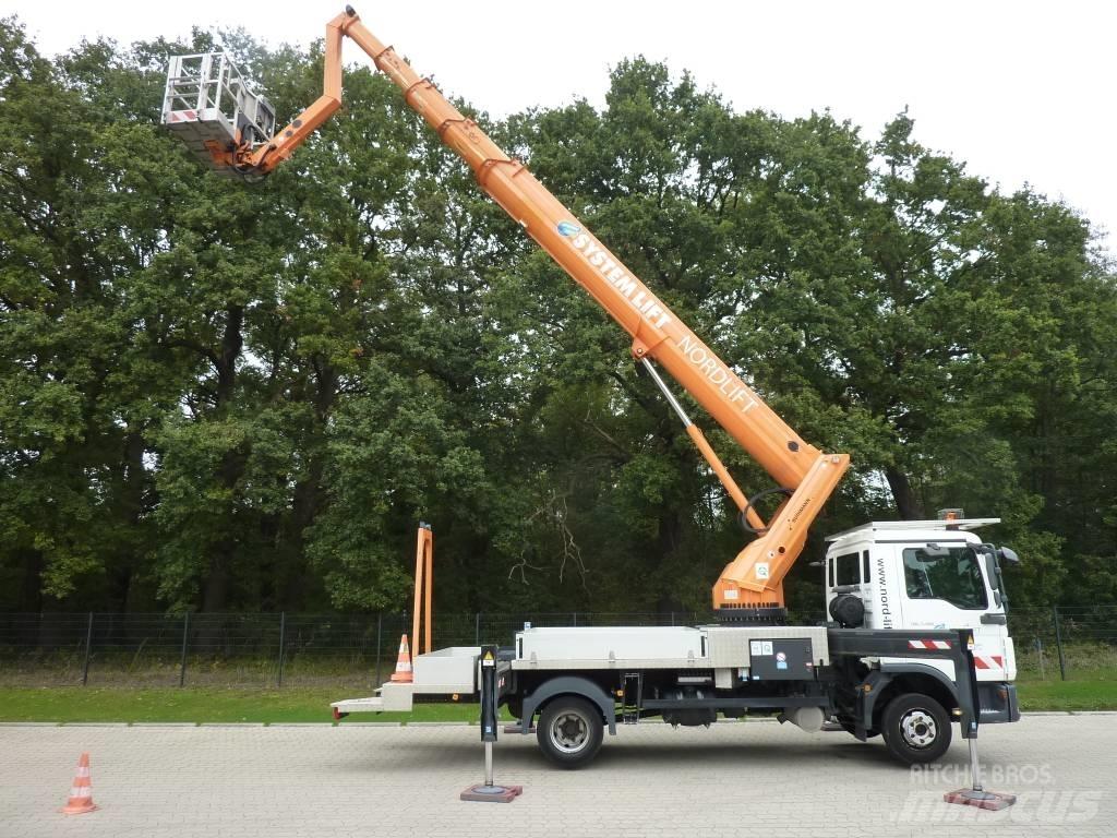 Ruthmann T 330 Автовишки на базі вантажівки