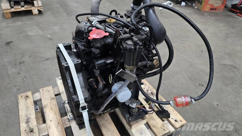 Yanmar 3TNE68 Двигуни