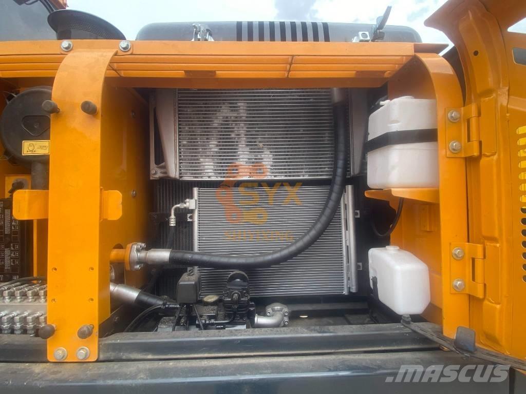 Hyundai 220LC-9S Гусеничні екскаватори