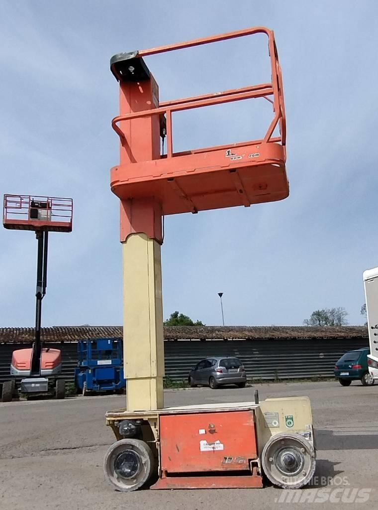 JLG 1230 ES Вертикальні щоглові підйомники