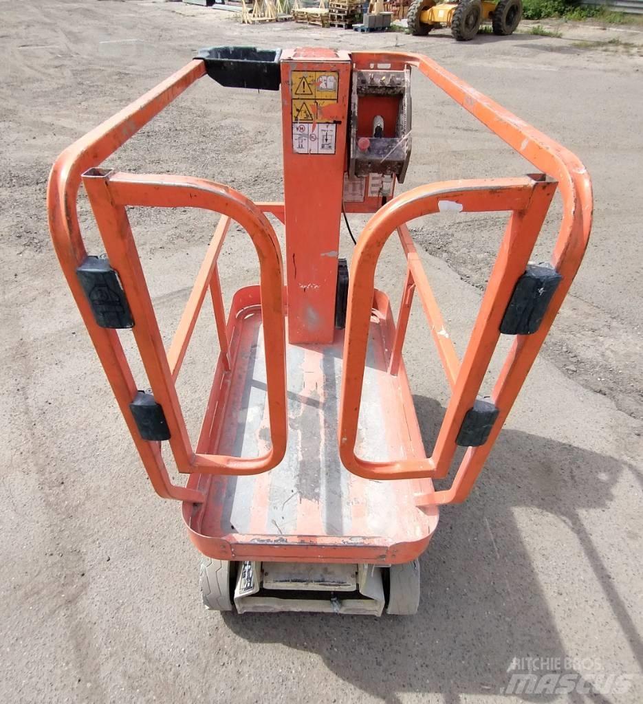 JLG 1230 ES Вертикальні щоглові підйомники