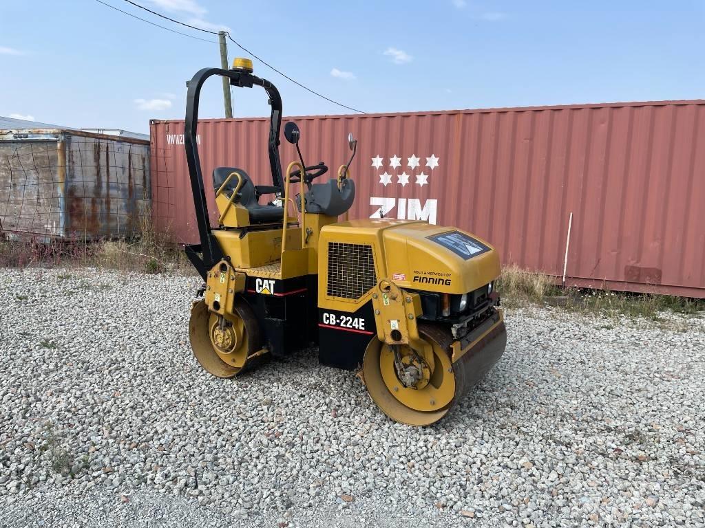 CAT CB224E Котки тротуарні