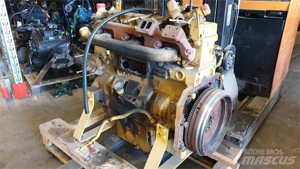 John Deere 6081 Двигуни
