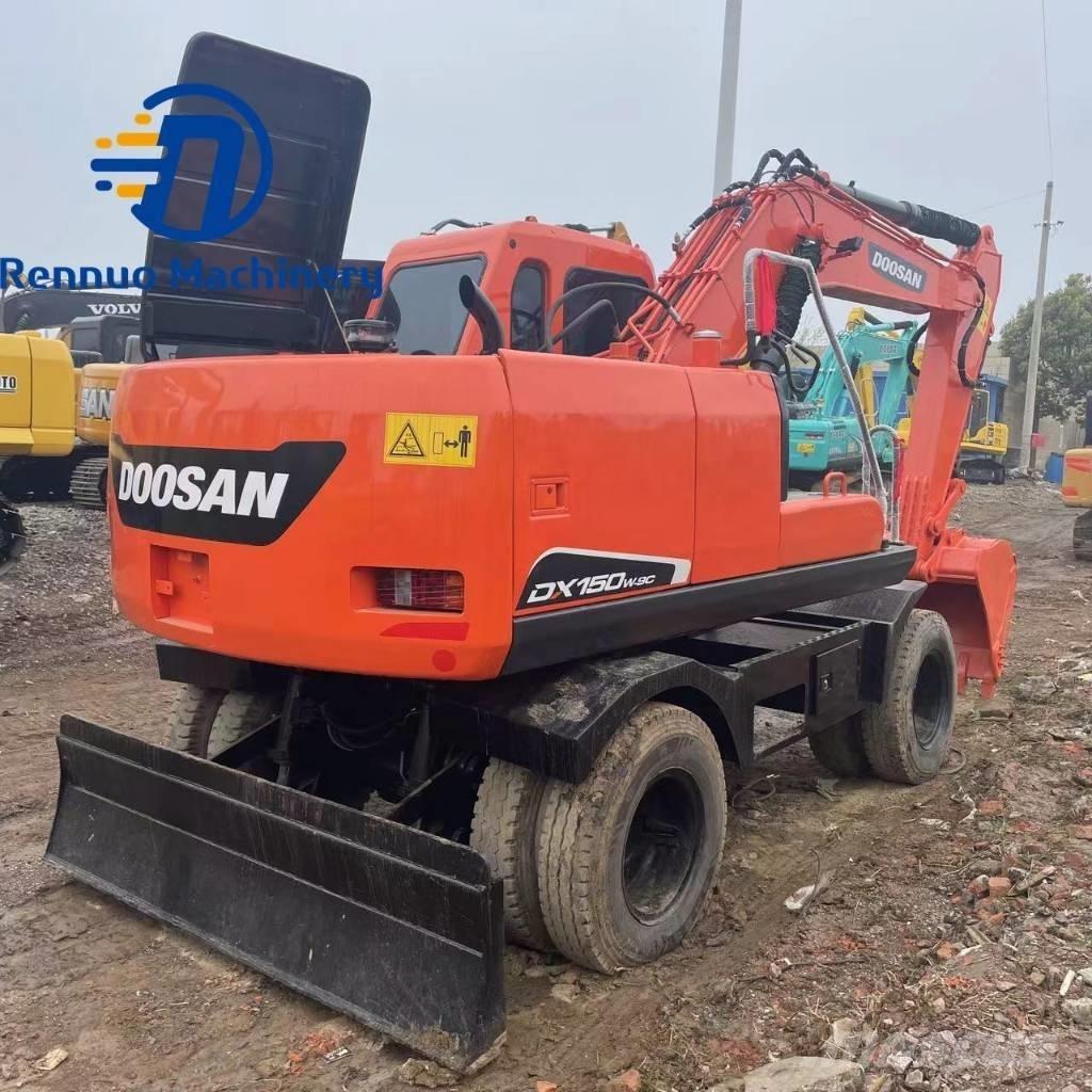 Doosan DX150W-7 Колісні екскаватори