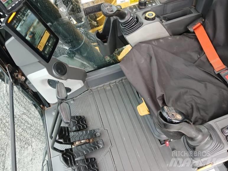 CAT 320 Гусеничні екскаватори