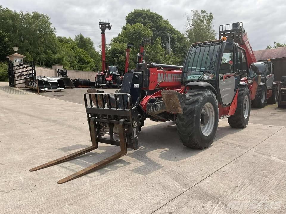 Manitou 1033 Телескопічні навантажувачі