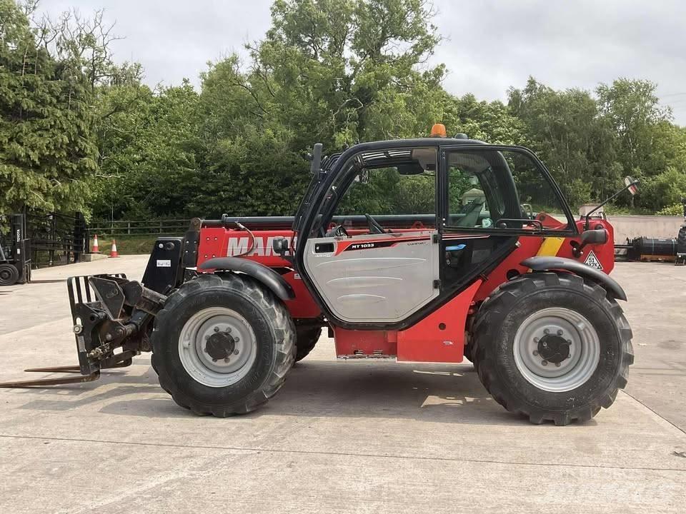 Manitou 1033 Телескопічні навантажувачі