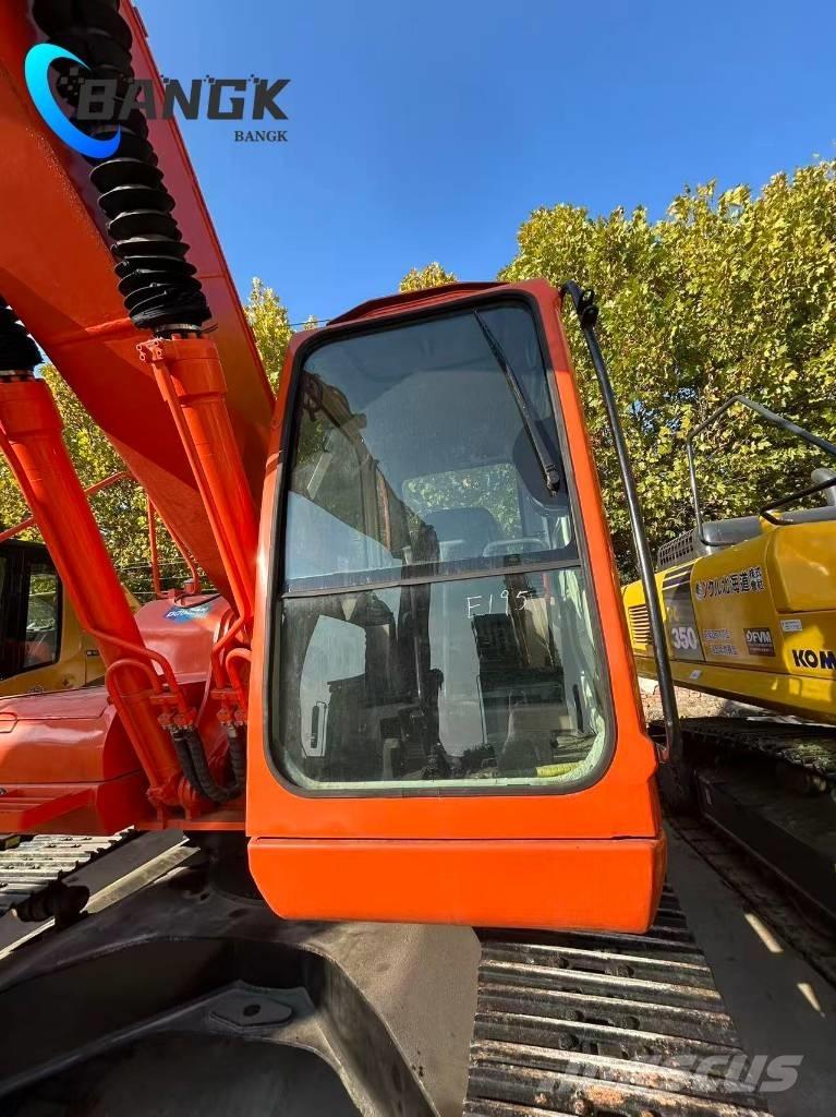 Doosan DX 225 Гусеничні екскаватори