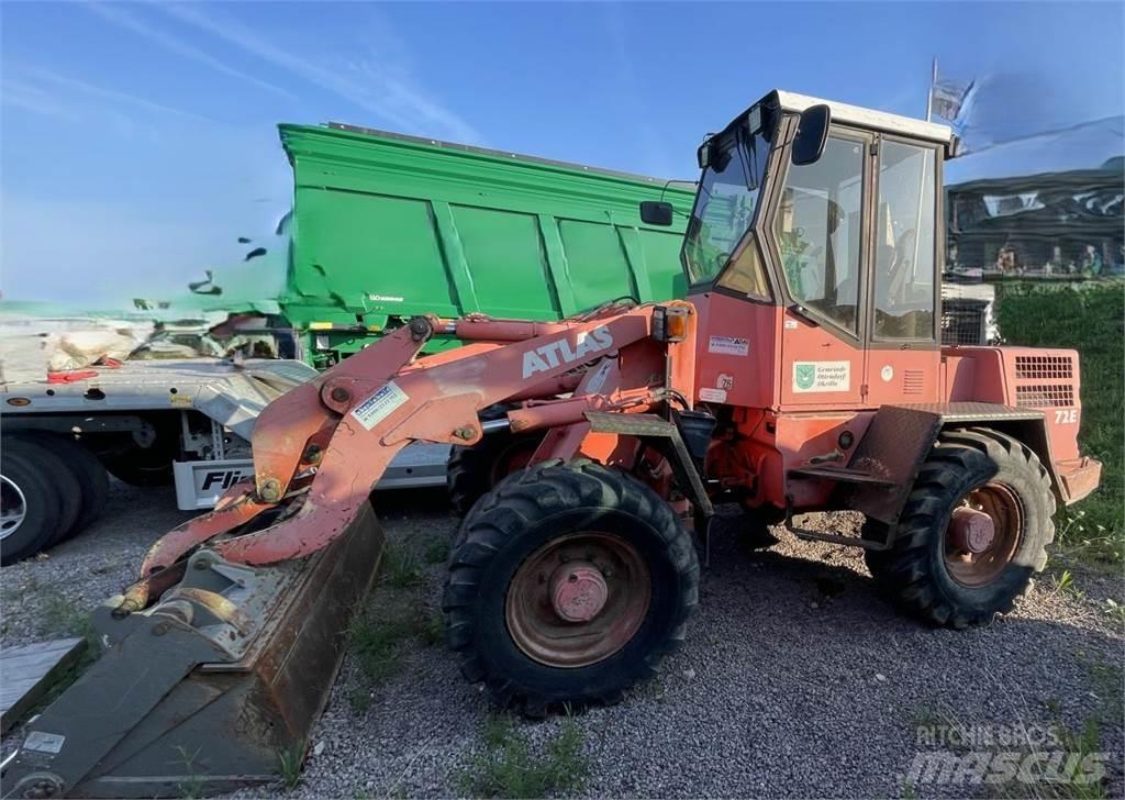 Atlas 72 E Фронтальні навантажувачі