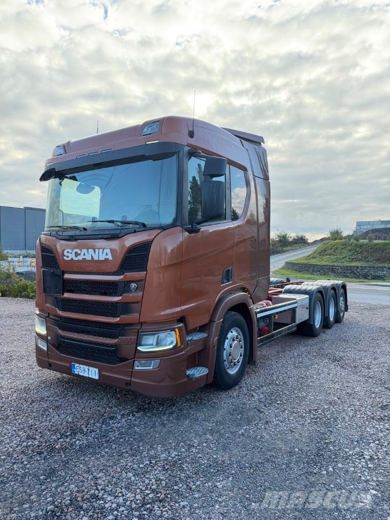Scania R540B8x4*4NB Шасі з кабіною
