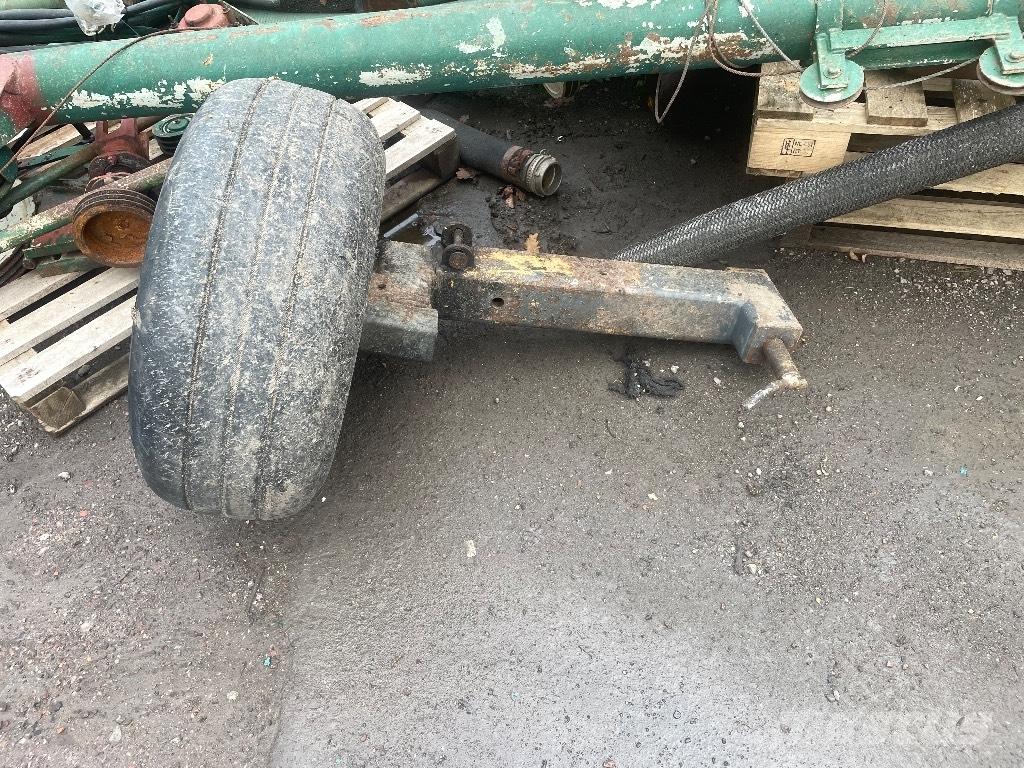 New Holland TS 100 Трактори