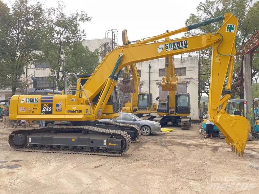 Komatsu PC240-8 Гусеничні екскаватори