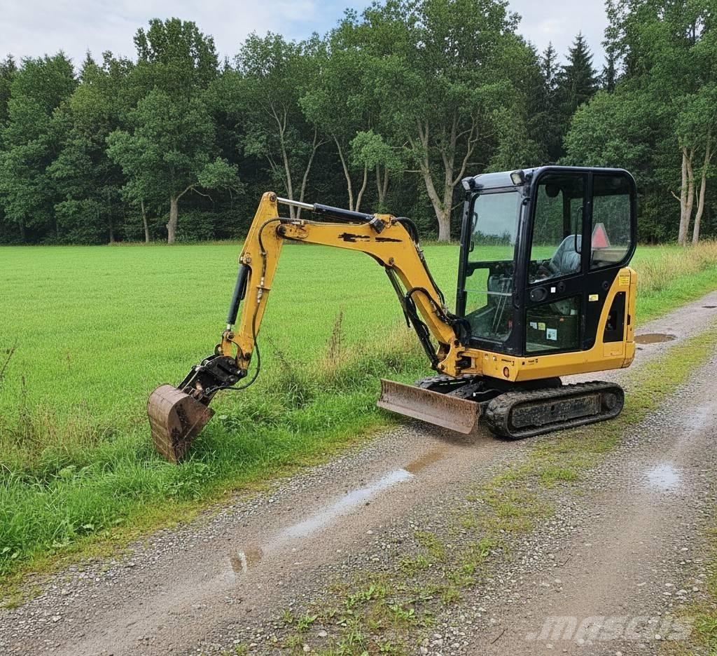 CAT 301.8 C Міні-екскаватори < 7т