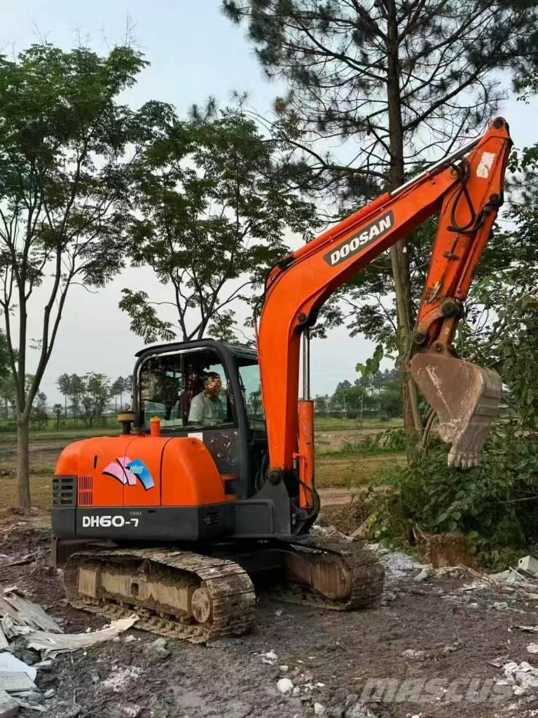 Doosan DH 60 Міні-екскаватори < 7т