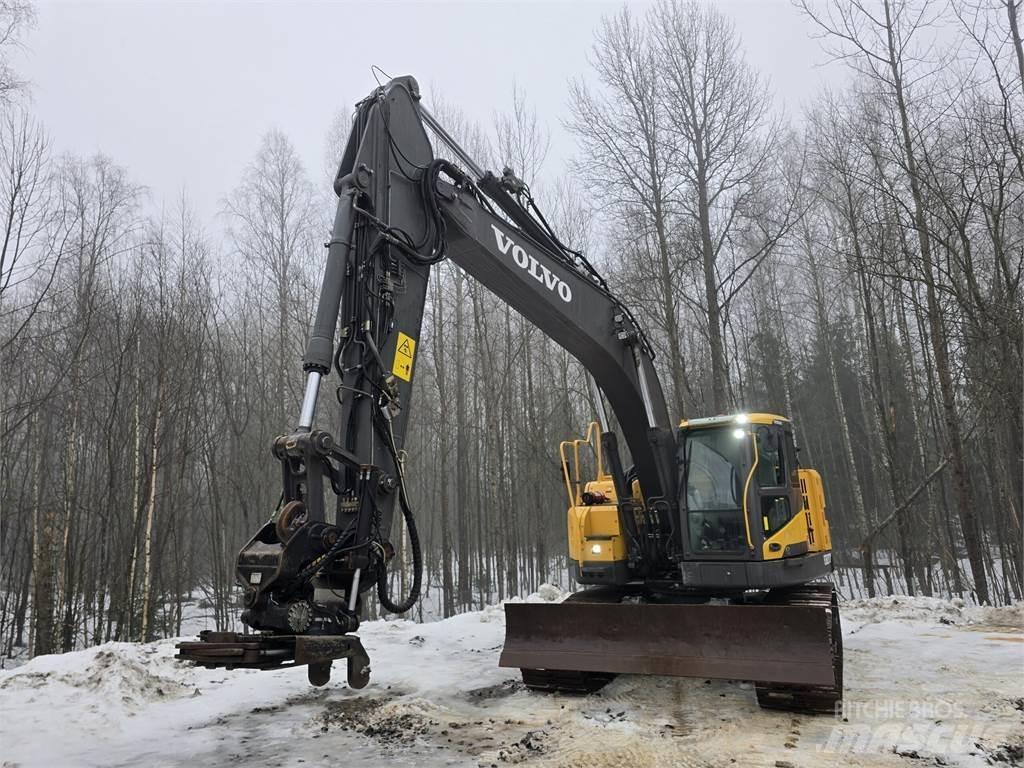 Volvo ECR235DL Гусеничні екскаватори