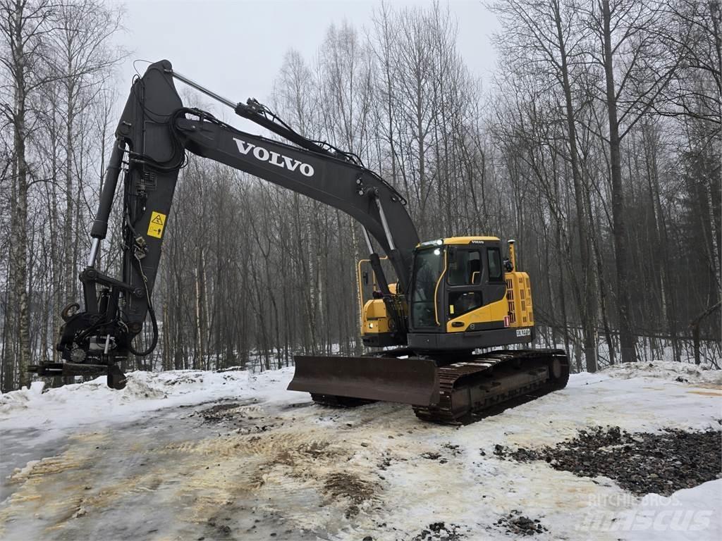 Volvo ECR235DL Гусеничні екскаватори