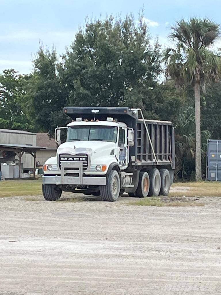 Mack Granite Самоскиди