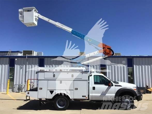Altec AT37G Автовишки на базі вантажівки