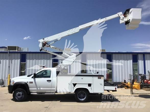 Altec AT37G Автовишки на базі вантажівки