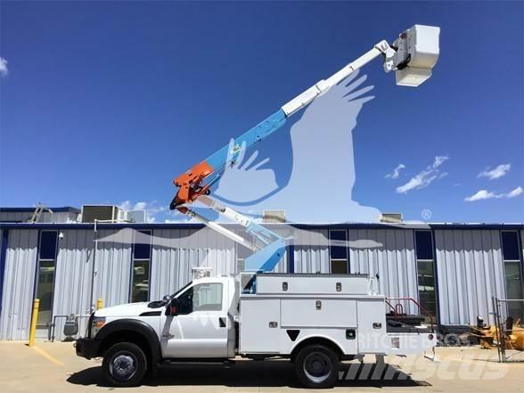 Altec AT37G Автовишки на базі вантажівки