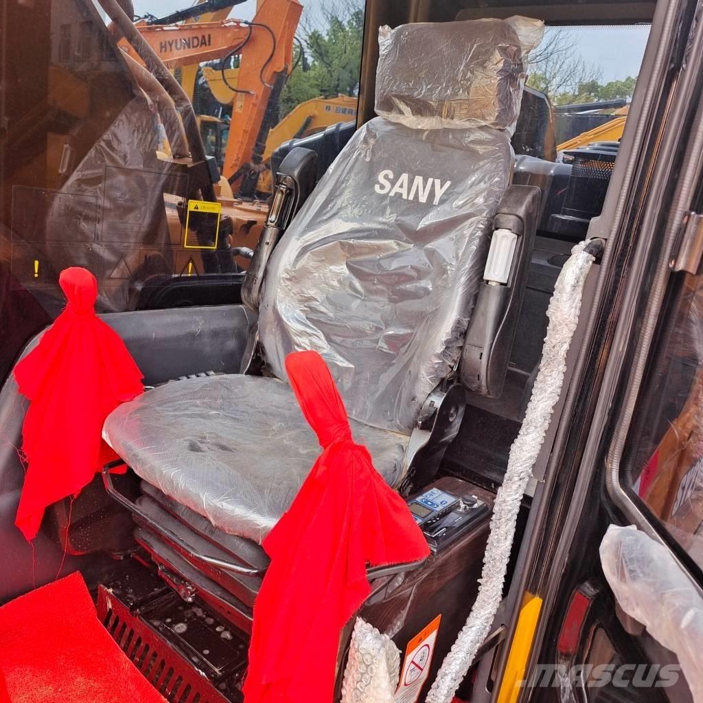 Sany SY 215 C Гусеничні екскаватори
