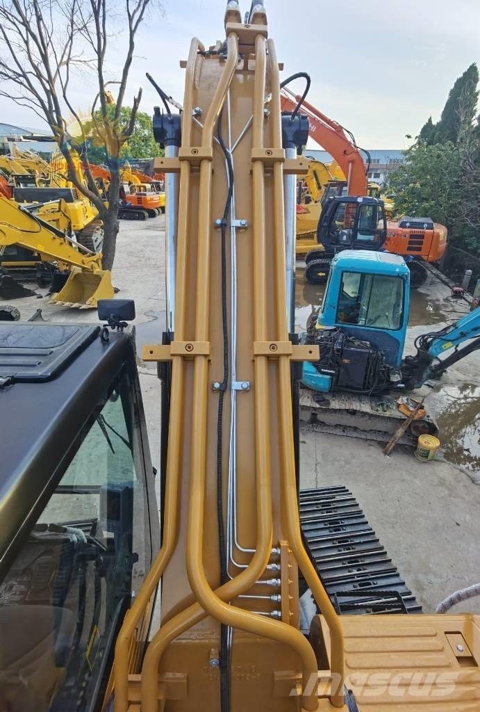 Sany SY 215 C Гусеничні екскаватори