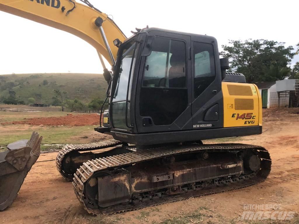 New Holland E 145 Гусеничні екскаватори