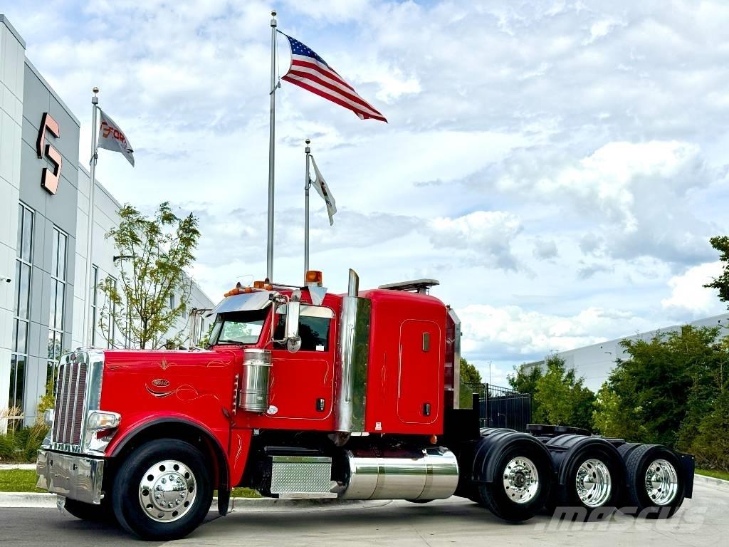 Peterbilt 388 Тягачі