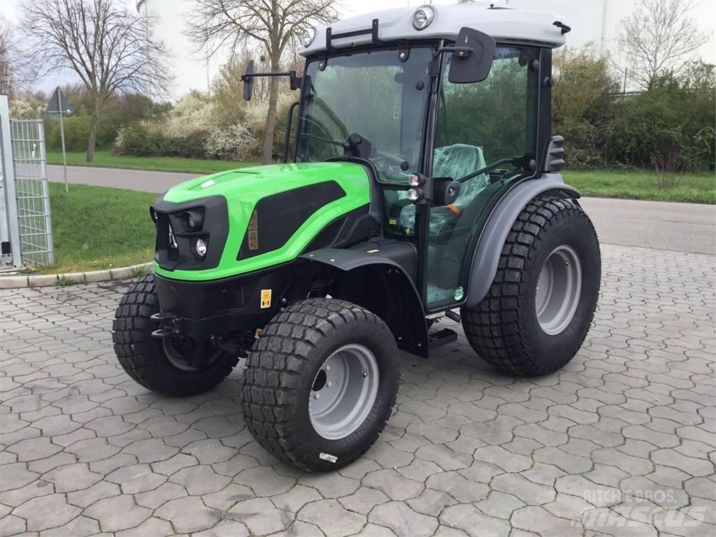 Deutz-Fahr 3050 Трактори